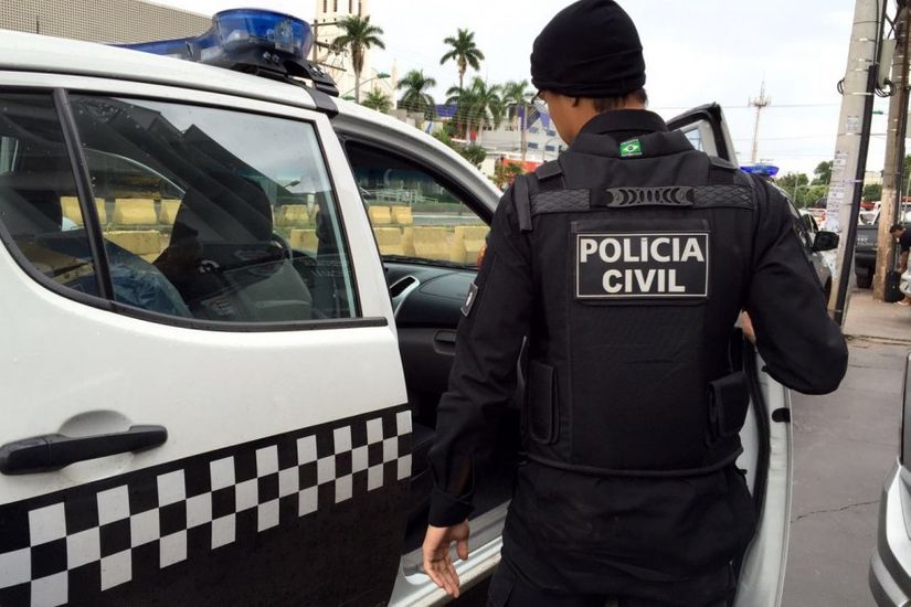 Polícia apreende 23 tabletes de entorpecentes em caminhão