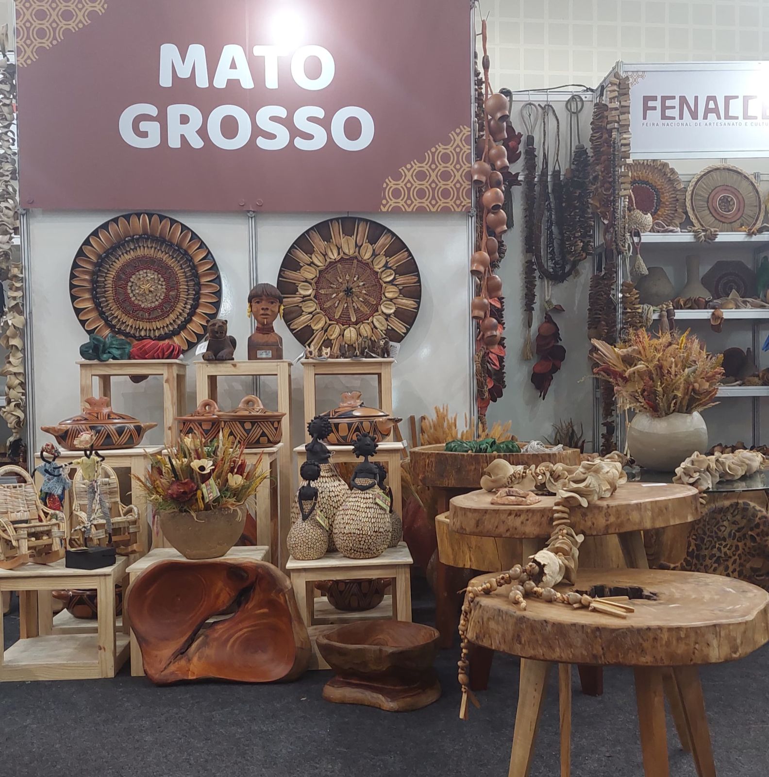 Artesãos de Mato Grosso atraem compradores internacionais em feira no Ceará