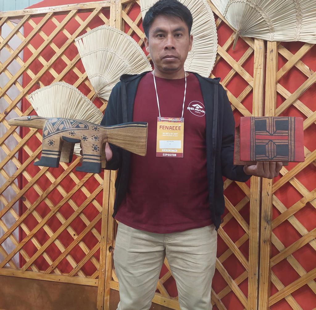 Artesãos de Mato Grosso atraem compradores internacionais em feira no Ceará
