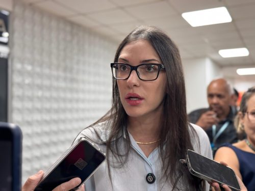 Janaina Riva aciona Justiça por tempo de TV