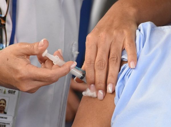 Mais de 320 mil pessoas já se vacinaram contra a gripe