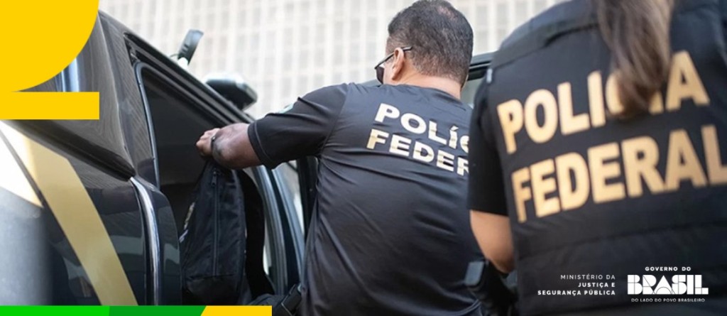 PF apreende armas em casa de irmão de ex-governador