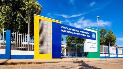 Professor é agredido por dois alunos em escola cívico-militar