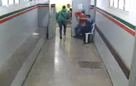 Vídeo: Tentativa de assalto causa pâncio na UPA Ipase em VG