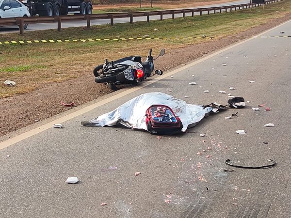 Mãe morre e filho de 5 anos fica ferido em colisão na BR-364
