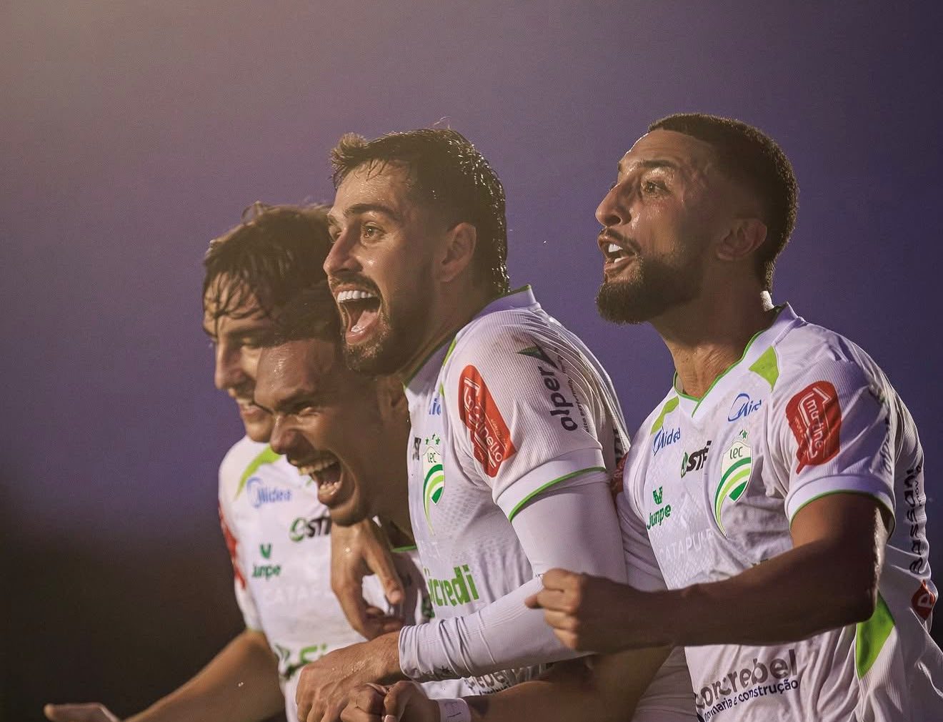Luverdense sai na frente e tem vantagem para se classificar na Série D