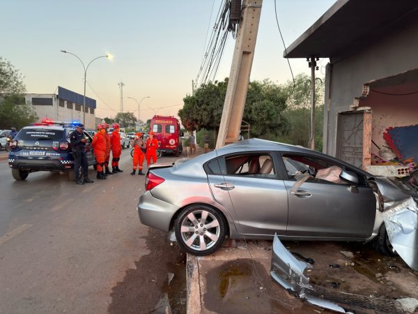 Motorista de 27 anos morre após bater carro em Várzea Grande