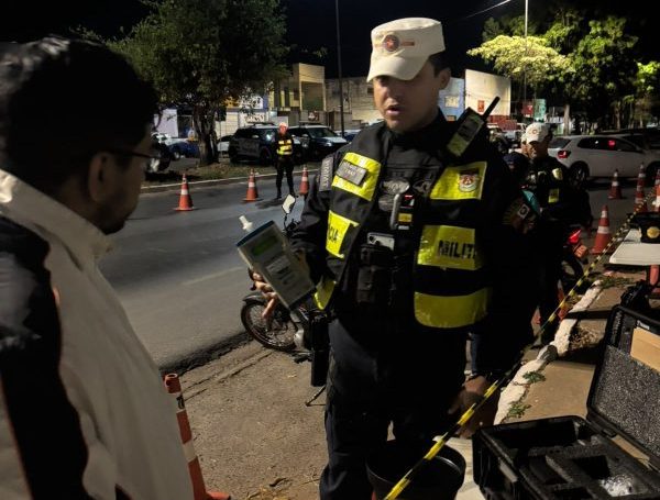 Blitz prende sete motoristas por embriaguez em Cuiabá