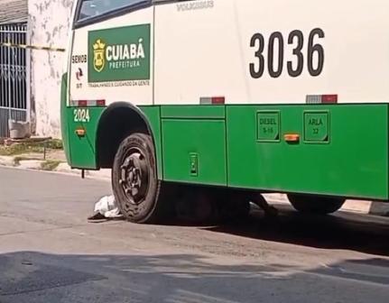 Homem de 57 anos morre atropelado por ônibus no bairro Pedregal