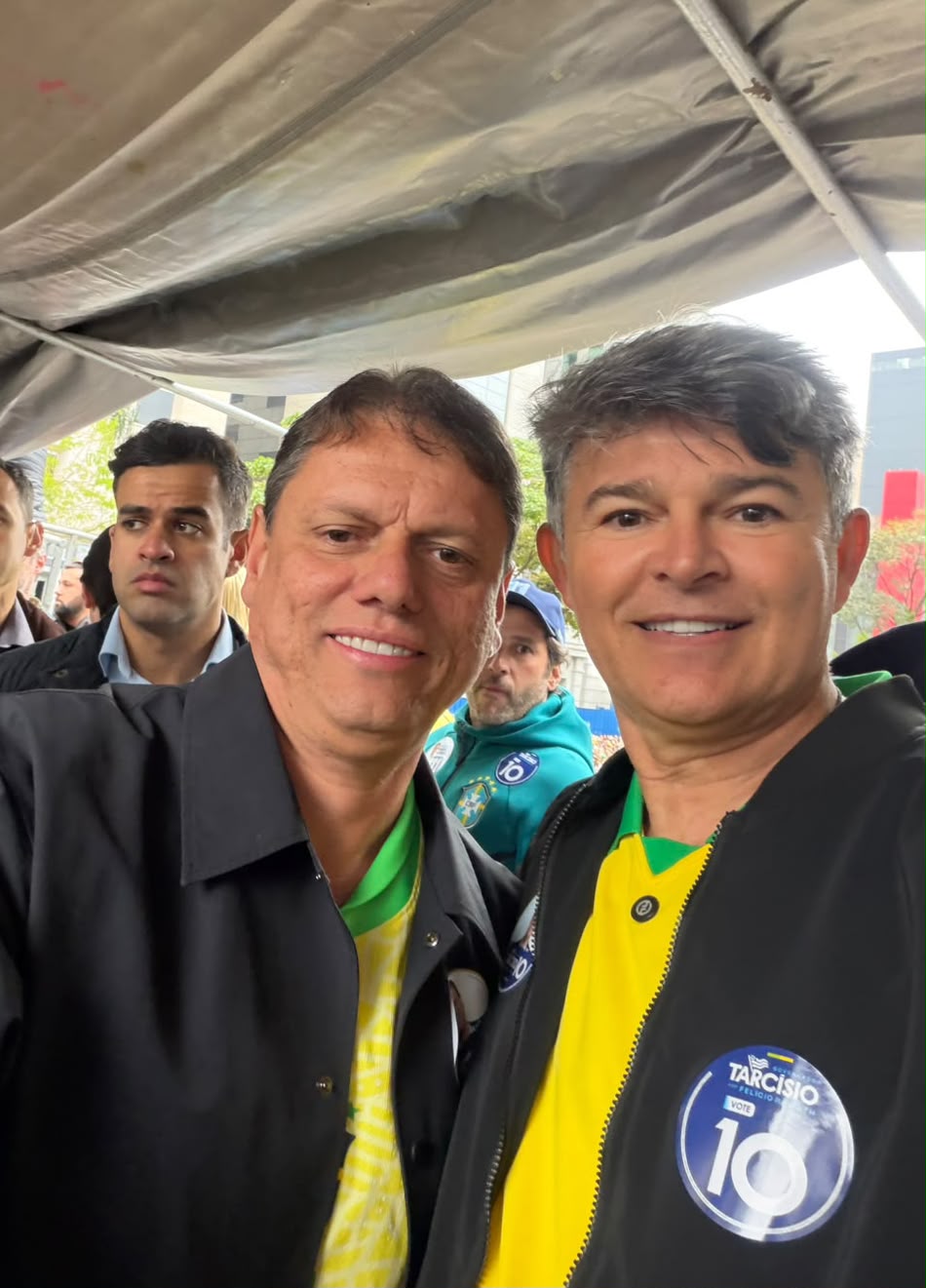 Tarcísio pede votos para Medeiros ao Senado em MT