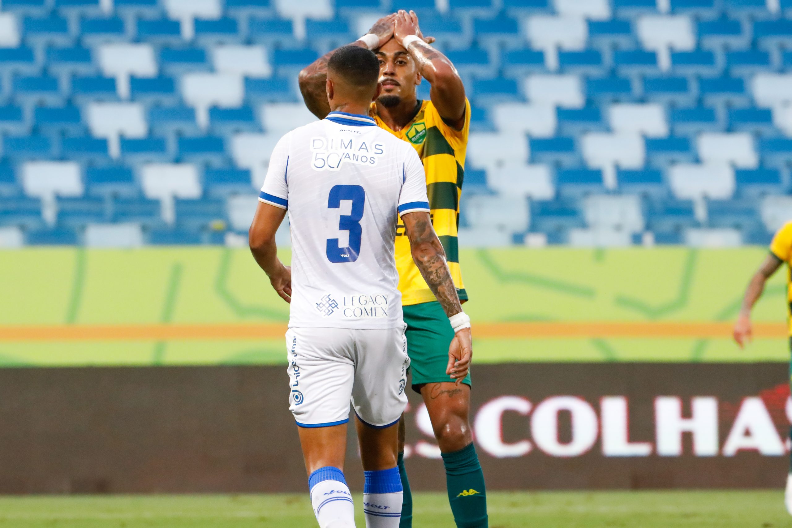Cuiabá se distancia do sonho do acesso após derrota para o Avaí