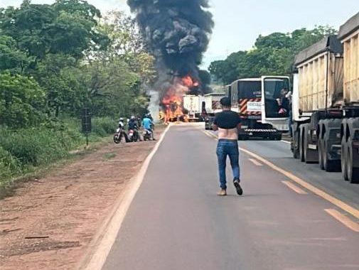 2 mortes confirmadas em acidente com fogo na BR-364
